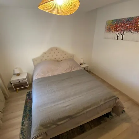 Holiday home Maison De Ongles