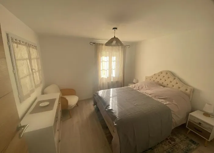 Holiday home Maison De *