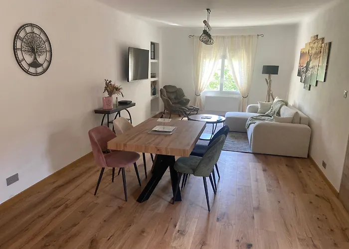 Holiday home Maison De *